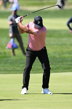 NEWTON SQUARE, PA - MAY 12: Gary Woodland of United States of America hits the ball during the 2026 PGA, Golf Herren Championship on May 12th, 2026 at Aronimink Golf Club in Newtown Square, PA.(Photo by Terence Lewis Icon Sportswire) GOLF: MAY 12 PGA PGA Championship EDITORIAL USE ONLY Icon260512091
