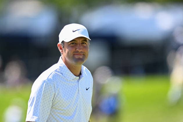 NEWTON SQUARE, PA - MAY 12: Scottie Scheffler of United States of America reacts during the 2026 PGA, Golf Herren Championship on May 12th, 2026 at Aronimink Golf Club in Newtown Square, PA.(Photo by Terence Lewis Icon Sportswire) GOLF: MAY 12 PGA PGA Championship EDITORIAL USE ONLY Icon260512101