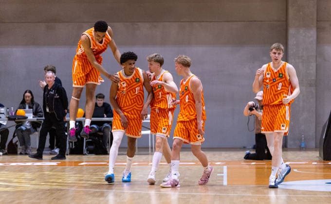 Cheers after the final whistle at the Orangeacademy OrangeAcademy Ulm vs ETB Miners Essen , Basketball,Barmer Basketball 2 Bundesliga ProB, Play Offs Final, Season 2025 2026, 13 05 2026, OrangeAcademy Ulm vs ETB Miners Essen , Basketball,Barmer Basketball 2 Bundesliga ProB, Play Offs Final, Season 2025 2026, 13 05 2026 New Ulm Copyright: xEibner-Pressefoto DavidexDixGiovx EP_DGI