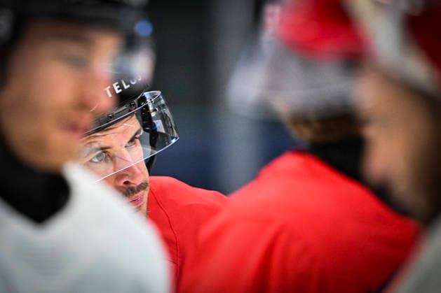 Canada national Ice hockey, Eishockey team training session at the 2026 IIHF Ice Hockey World Championship, WM, Weltmeisterschaft in Fribourg, Switzerland, on May 14, 2026. Pictured Sidney Crosby of Canada. (CTKxPhoto RadekxPetrasek) CTKPhotoP2026051405499  CTKPhotoP2026051405499