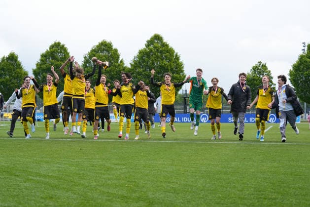 Thursday, 14 05 2026 Season 2025 2026 Final U17 Westfalenpokal at BVB Fußballpark Hohenbuschei, Dortmund, Germany BV Borussia Dortmund U17 VfL Bochum U17 BVB U17 celebrates winning the Westfalenpokal