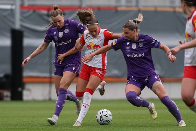 14.MAY.2026 - SOCCER - 2025-2026 ÖFB WOMEN S CUP 50.FINAL, FC Red Bull Salzburg vs FK Austria Wien Virginia Kirchberger (Austria Wien) and Vina Crnoja (Red Bull Salzburg) in duel VIENNA VIENNA, AUSTRIA – Wiener Club-Stadion Wiener-Sport-Club-Stadion,Alszeile 19, 1170 Wien AUSTRIA