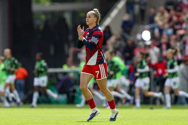 14 05 2026, GER, Football, Women, DFB Cup, Final, Season 2025 2026, VfL Wolfsburg FC Bayern Munich Giulia Gwinn Bayern gestures, gestures and facial expressions Cologne RheinEnergieSTADION North Rhine-Westphalia Germany Copyright: xAdrianxSchlüterx