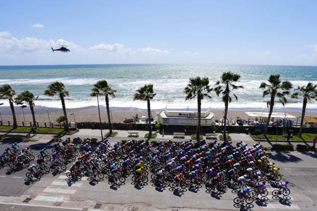 The pack rides during Stage 6 of the Giro d™Italia, from Paestum to Naples, Italy, Thursday, May 14, 2026.  Copyright: xFabioxFerrarix xLaPressex