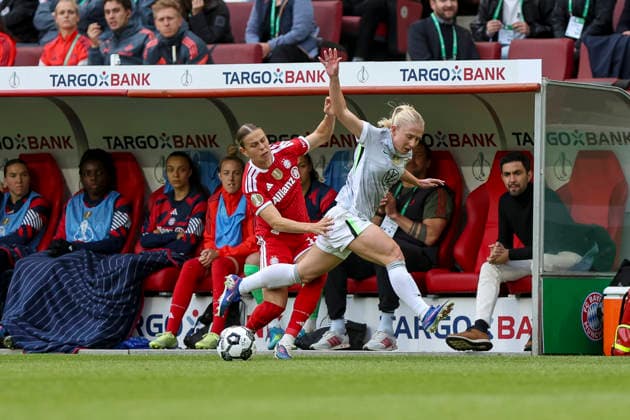 14 05 2026, GER, Football, Women, DFB Cup, Final, Season 2025 2026, VfL Wolfsburg FC Bayern Munich Thea Bjelde Wolfsburg and Klara Bühl Bayern fighting for the ball Cologne RheinEnergieSTADION North Rhine-Westphalia Germany Copyright: xAdrianxSchlüterx