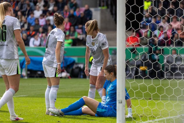 Germany Soccer DFB Cup Women 2025 2026, Final VfL Wolfsburg vs Bayern Munich RheinEnergieStadion Cologne Johannes Stina VfL Wolfsburg, 1 on the ground Copyright: xMichellexLukax