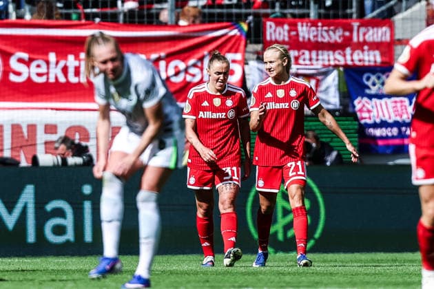 Sport, Football, DFB Pokal Women Season 2025 2026 Final VfL Wolfsburg FC Bayern Munich 14 05 2026, RheinEnergieSTADION Goal celebration FC Bayern Munich after the goal to 1 0 by Georgia Stanway FC Bayern Munich, 31 by a penalty kick the players are happy Cologne RheinEnergieSTADION North Rhine-Westphalia Germany