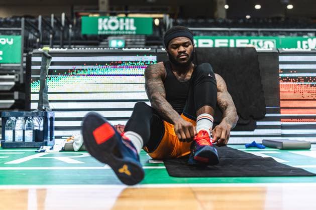 TJ Crockett Jr Rostock Seawolves at Warm Up, Vet Concept Gladiators Trier vs Rostock Seawolves, Basketball, easyCredit BBL, Play Ins, Season 2025 2026, 14 05 2026 Vet Concept Gladiators Trier vs Rostock Seawolves, Basketball, easyCredit BBL, Play Ins, Season 2025 2026, 14 05 2026 Copyright: xEibner-Pressefoto AlexanderxNeisx EP_ANS