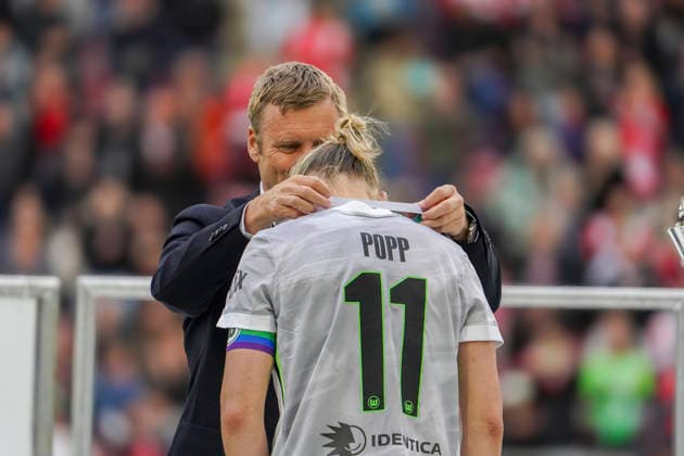 Germany Soccer DFB Cup Women 2025 2026, Final VfL Wolfsburg vs Bayern Munich RheinEnergieStadion Cologne Gesture, Gesture, Emotion Alexandra Popp VfL Wolfsburg Women, 11 Facial expression, Facial expression, Emotion Cologne Copyright: xAymanxAlahmedx