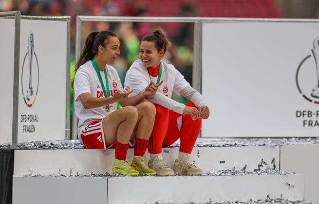 GER, Cologne, Vfl Wolfsburg vs FC Bayern Munich, DFB Cup Women, Football, DFB, Season 2025 2026, Rhein Energie Stadium, Final in the picture from l Natalia Padilla Bidas Bayern Munich 23 and Lena Oberdorf Bayern Munich 8 , joy, emotions after the victory in the DFB Cup Final Women DFB DFL REGULATIONS PROHIBIT ANY USE OF PHOTOGRAPHS AS IMAGE SEQUENCES AND OR QUASI VIDEO, 14 05 2026 Copyright: HMBxMedia HendrikxHamelau