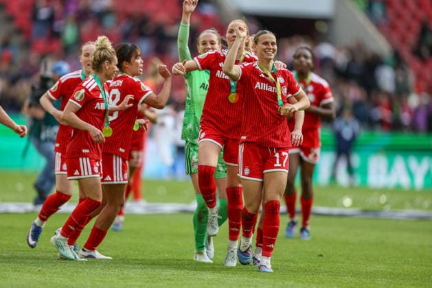 iGER, Cologne, Vfl Wolfsburg vs FC Bayern Munich, DFB Pokal Women, Football, DFB, Season 2025 2026, Rhein Energie Stadium, Final in picture Joy, Emotions after the victory in the DFB Pokal Final Women, Klara Bühl Bayern Munich 17 , the train has no brakes DFB DFL REGULATIONS PROHIBIT ANY USE OF PHOTOGRAPHS AS IMAGE SEQUENCES AND OR QUASI VIDEO, 14 05 2026 Copyright: HMBxMedia HendrikxHamelau