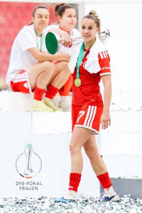DFB-Pokal 46. Finale der Frauen, VfL Wolfsburg - FC Bayern München, 14.05.2026 Giulia Gwinn (FC Bayern München, 7) DFB-Pokal 46. Finale der Frauen, VfL Wolfsburg - FC Bayern München: Köln, RheinEnergieSTADION ;14.05.2025 *** DFB Cup 46 Womens Final, VfL Wolfsburg FC Bayern Munich, 14 05 2026 Giulia Gwinn FC Bayern Munich, 7 DFB Cup 46 Womens Final, VfL Wolfsburg FC Bayern Munich Cologne, RheinEnergieSTADION 14 05 2025 Copyright: xBEAUTIFULxSPORTS Freisenx