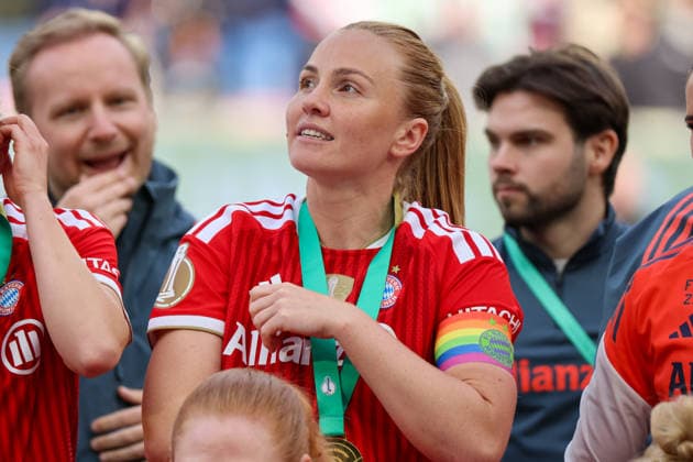Cologne, Germany 14 May 2026 46 DFB Pokal Final Women 2026 VfL Wolfsburg Women vs FC Bayern Munich Women In the picture Glodis Perla Viggosdottir FCB cheers after winning the DFB Pokal Final in Cologne Copyright: HMBxMedia MadeleinexFantini