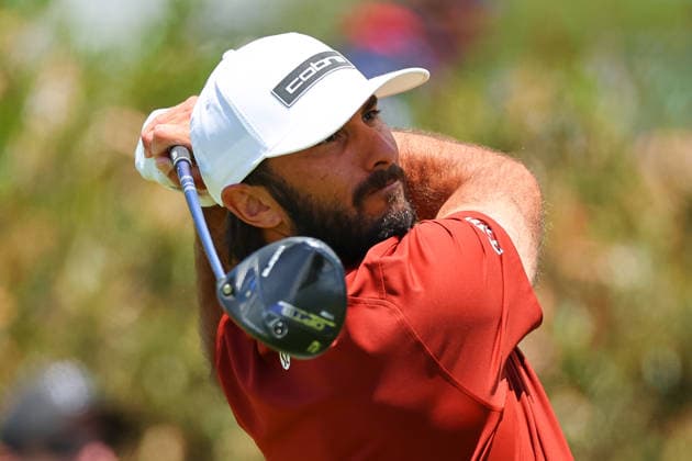 NEWTON SQUARE, PA - MAY 14: Max Homa of the United States tees off at the first tee during round 1 of the 2026 PGA, Golf Herren Championship on May 14, 2026 at Aronimink Golf Club in Newtown Square, Pennsylvania. (Photo by Rich Graessle Icon Sportswire) GOLF: MAY 14 PGA PGA Championship EDITORIAL USE ONLY Icon260514255111
