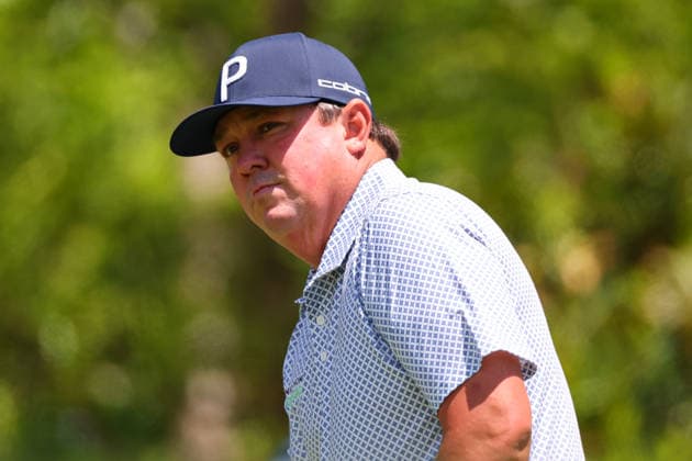 NEWTON SQUARE, PA - MAY 14: Jason Dufner of the United States tees off at the tenth tee during round 1 of the 2026 PGA, Golf Herren Championship on May 14, 2026 at Aronimink Golf Club in Newtown Square, Pennsylvania. (Photo by Rich Graessle Icon Sportswire) GOLF: MAY 14 PGA PGA Championship EDITORIAL USE ONLY Icon260514255221