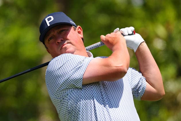 NEWTON SQUARE, PA - MAY 14: Jason Dufner of the United States tees off at the tenth tee during round 1 of the 2026 PGA, Golf Herren Championship on May 14, 2026 at Aronimink Golf Club in Newtown Square, Pennsylvania. (Photo by Rich Graessle Icon Sportswire) GOLF: MAY 14 PGA PGA Championship EDITORIAL USE ONLY Icon260514255241