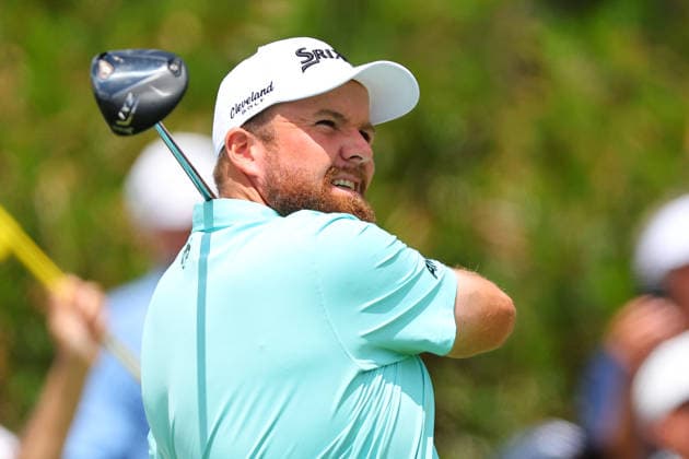 NEWTON SQUARE, PA - MAY 14: Shane Lowry of Ireland tees off at the first tee during round 1 of the 2026 PGA, Golf Herren Championship on May 14, 2026 at Aronimink Golf Club in Newtown Square, Pennsylvania. (Photo by Rich Graessle Icon Sportswire) GOLF: MAY 14 PGA PGA Championship EDITORIAL USE ONLY Icon260514255471