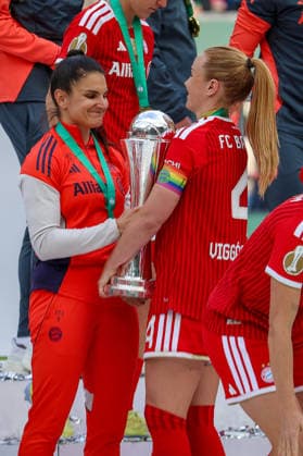 2026 05 14, xsscx, Football, Final DFB Cup Women, VfL Wolfsburg FC Bayern Munich, Season 2025 2026, Rhein Energie Stadium in Cologne The FC Bayern Munich team celebrates their victory in the DFB Cup Final with Jovana Damnjanovic FC Bayern Munich 9 , Glodis Perla Viggosdottir FC Bayern Munich 4 DFB regulations prohibit any use of photographs as image sequences and or quasi video Photo xSandraxScherningxPressefotoKochx Nordrhein Westfalen Germany