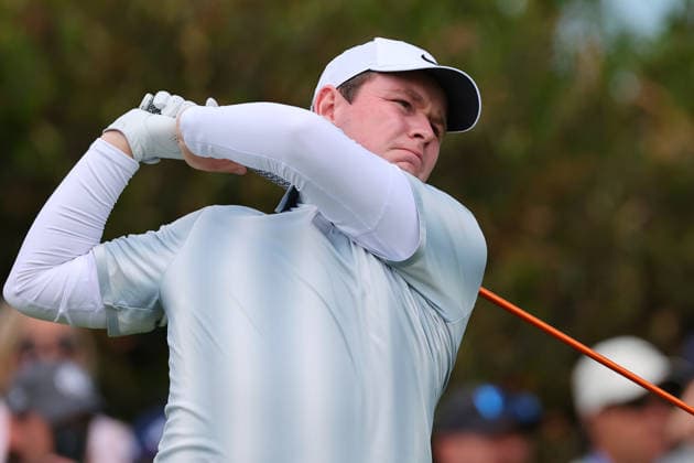 NEWTON SQUARE, PA - MAY 14: Robert Macintyre of Scotland tees off at the first tee during round 1 of the 2026 PGA, Golf Herren Championship on May 14, 2026 at Aronimink Golf Club in Newtown Square, Pennsylvania. (Photo by Rich Graessle Icon Sportswire) GOLF: MAY 14 PGA PGA Championship EDITORIAL USE ONLY Icon260514255551
