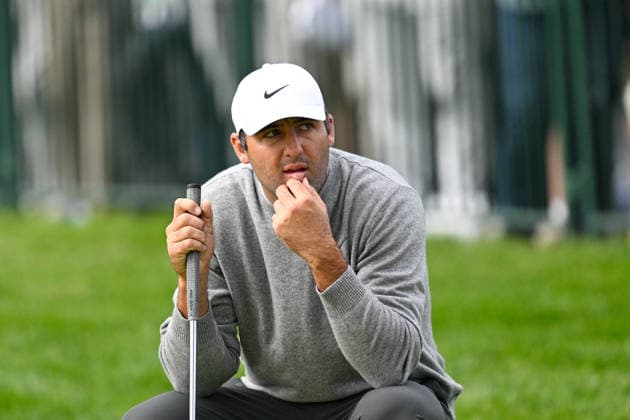 NEWTON SQUARE, PA - MAY 14: Scottie Scheffler of United States of America lines up his shot during round one of the 2026 PGA, Golf Herren Championship on May 14th, 2026 at Aronimink Golf Club in Newtown Square, PA.(Photo by Terence Lewis Icon Sportswire) GOLF: MAY 14 PGA PGA Championship EDITORIAL USE ONLY Icon260514050