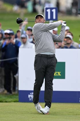NEWTON SQUARE, PA - MAY 14: Scottie Scheffler of United States of America hits the ball during round one of the 2026 PGA, Golf Herren Championship on May 14th, 2026 at Aronimink Golf Club in Newtown Square, PA.(Photo by Terence Lewis Icon Sportswire) GOLF: MAY 14 PGA PGA Championship EDITORIAL USE ONLY Icon260514055
