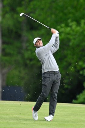 NEWTON SQUARE, PA - MAY 14: Scottie Scheffler of United States of America hits the ball during round one of the 2026 PGA, Golf Herren Championship on May 14th, 2026 at Aronimink Golf Club in Newtown Square, PA.(Photo by Terence Lewis Icon Sportswire) GOLF: MAY 14 PGA PGA Championship EDITORIAL USE ONLY Icon260514058