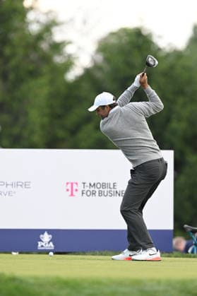 NEWTON SQUARE, PA - MAY 14: Scottie Scheffler of United States of America hits the ball during round one of the 2026 PGA, Golf Herren Championship on May 14th, 2026 at Aronimink Golf Club in Newtown Square, PA.(Photo by Terence Lewis Icon Sportswire) GOLF: MAY 14 PGA PGA Championship EDITORIAL USE ONLY Icon260514063