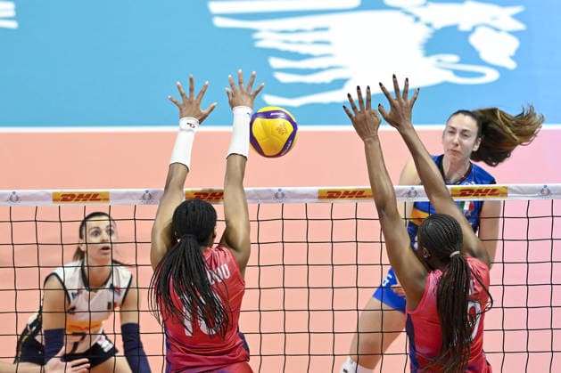 IPA84703373 - Biella, Italy May 14, 2026, Biella Forum BPER Test Match of the women s national volleyball team between Italy and France at Biella Forum Fanguedou Fatouimata (10)FRA Depie Lorielle (19)FRA in action during Test Match of the women s national volleyball team between Italy and France at Biella Forum  Copyright: xTonelloxAbozzi IPAxSportx xx 84703373