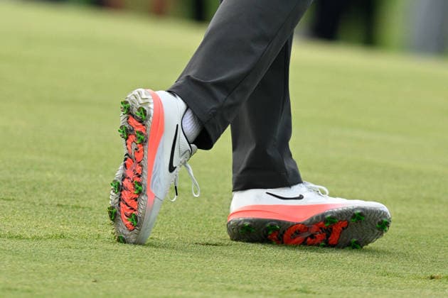 NEWTON SQUARE, PA - MAY 14: The Nike shoes of Scottie Scheffler are shown during round one of the 2026 PGA, Golf Herren Championship on May 14th, 2026 at Aronimink Golf Club in Newtown Square, PA.(Photo by Terence Lewis Icon Sportswire) GOLF: MAY 14 PGA PGA Championship EDITORIAL USE ONLY Icon260514081