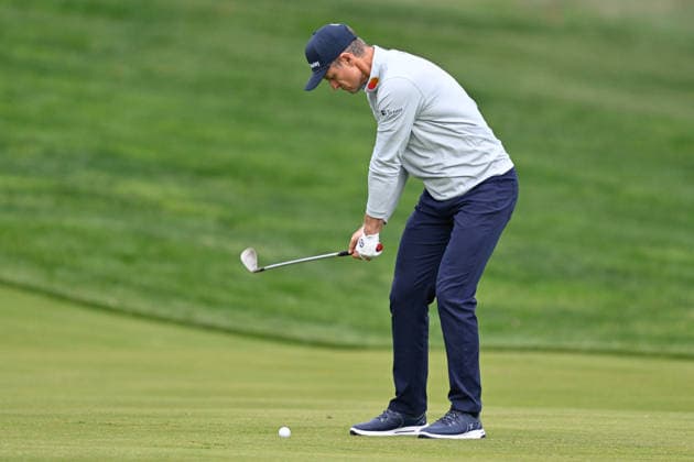 NEWTON SQUARE, PA - MAY 14: Justin Rose of England hits the ball during round one of the 2026 PGA, Golf Herren Championship on May 14th, 2026 at Aronimink Golf Club in Newtown Square, PA.(Photo by Terence Lewis Icon Sportswire) GOLF: MAY 14 PGA PGA Championship EDITORIAL USE ONLY Icon260514098
