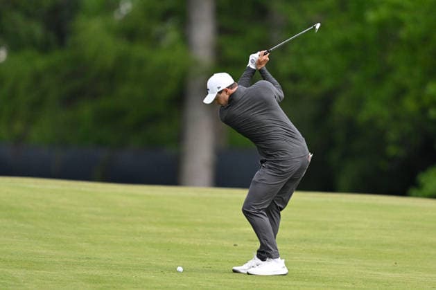 NEWTON SQUARE, PA - MAY 14: Matt Fitzpatrick of England hits the ball during round one of the 2026 PGA, Golf Herren Championship on May 14th, 2026 at Aronimink Golf Club in Newtown Square, PA.(Photo by Terence Lewis Icon Sportswire) GOLF: MAY 14 PGA PGA Championship EDITORIAL USE ONLY Icon260514123