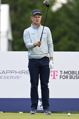 NEWTON SQUARE, PA - MAY 14: Justin Rose of England lines up his shot during round one of the 2026 PGA, Golf Herren Championship on May 14th, 2026 at Aronimink Golf Club in Newtown Square, PA.(Photo by Terence Lewis Icon Sportswire) GOLF: MAY 14 PGA PGA Championship EDITORIAL USE ONLY Icon260514127