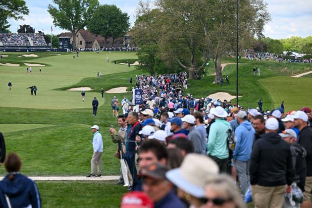 NEWTON SQUARE, PA - MAY 14: A general view of the spectators is shown during round one of the 2026 PGA, Golf Herren Championship on May 14th, 2026 at Aronimink Golf Club in Newtown Square, PA.(Photo by Terence Lewis Icon Sportswire) GOLF: MAY 14 PGA PGA Championship EDITORIAL USE ONLY Icon260514133