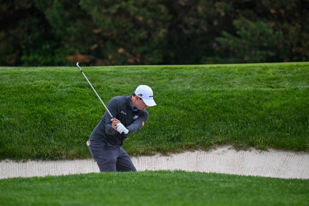 NEWTON SQUARE, PA - MAY 14: Matt Fitzpatrick of England is shown in the bunker during round one of the 2026 PGA, Golf Herren Championship on May 14th, 2026 at Aronimink Golf Club in Newtown Square, PA.(Photo by Terence Lewis Icon Sportswire) GOLF: MAY 14 PGA PGA Championship EDITORIAL USE ONLY Icon260514144