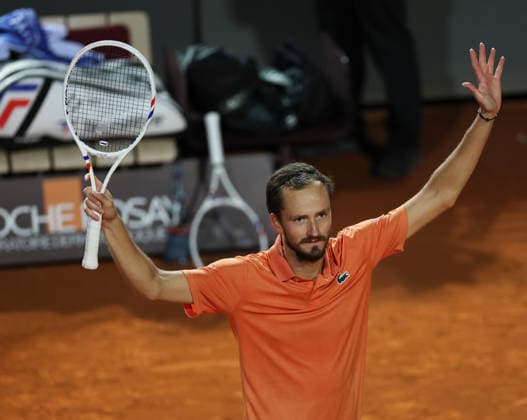 (260515) -- ROME, May 15, 2026 -- Daniil Medvedev of Russia celebrates after winning the men s singles quarterfinal match between Martin Landaluce of Spain and Daniil Medvedev of Russia at the ATP, Tennis Herren Italian Open in Rome, Italy, May 14, 2026. ) (SP)ITALY-ROME-TENNIS-ATP-MARTIN LANDALUCE VS DANIIL MEDVEDEV LixJing 