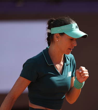 (260515) -- ROME, May 15, 2026 -- Sorana Cirstea of Romania celebrates scoring during the women s singles semi final match between Coco Gauff of the United States and Sorana Cirstea of Romania at the WTA, Tennis Damen Italian Open in Rome, Italy, May 14, 2026. ) (SP)ITALY-ROME-TENNIS-WTA-ITALIAN OPEN-WOMEN S SINGLES-COCO GAUFF VS SORANA CIRSTEA LixJing 