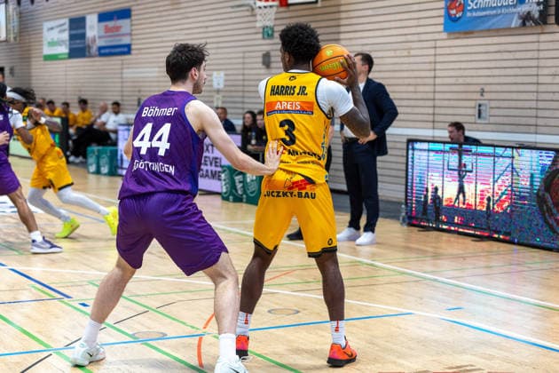 Julius Boehmer BG Goettingen, 44 Charles Tyorne Harris Jr Bozic Estriche Knights Kirchheim, 03 GER, Bozic Estriche Knights Kirchheim vs BG Goettingen, BARMER 2 Basketball Bundesliga, Playoffs Game 4, Season 2025 2026, 14 05 2026 GER, Bozic Estriche Knights Kirchheim vs BG Goettingen, BARMER 2 Basketball Bundesliga, Playoffs Game 4, Season 2025 2026, 14 05 2026 Goeppingen Copyright: xEibner-Pressefoto NinaxSanderx EP_NSR