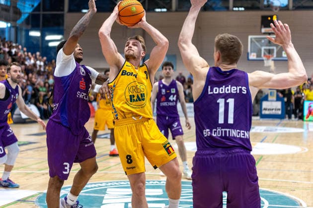 Jordan Sears BG Goettingen, 03 Lucas Mayer Bozic Estriche Knights Kirchheim, 08 Julius Boehmer BG Goettingen, 44 Robin Lodders BG Goettingen, 11 GER, Bozic Estriche Knights Kirchheim vs BG Goettingen, BARMER 2 Basketball Bundesliga, Playoffs Game 4, Season 2025 2026, 14 05 2026 GER, Bozic Estriche Knights Kirchheim vs BG Goettingen, BARMER 2 Basketball Bundesliga, Playoffs Game 4, Season 2025 2026, 14 05 2026 Goeppingen Copyright: xEibner-Pressefoto NinaxSanderx EP_NSR