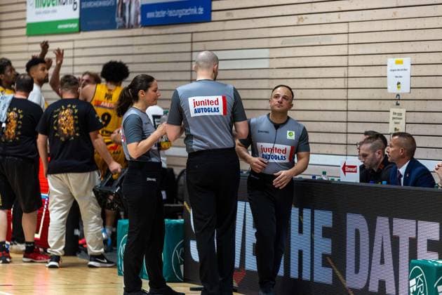 Danjana Rey Referee , Nicolai Bohn Referee , Edris Naim Referee GER, Bozic Estriche Knights Kirchheim vs BG Goettingen, BARMER 2 Basketball Bundesliga, Playoffs Game 4, Season 2025 2026, 14 05 2026 GER, Bozic Estriche Knights Kirchheim vs BG Goettingen, BARMER 2 Basketball Bundesliga, Playoffs Game 4, Season 2025 2026, 14 05 2026 Goeppingen Copyright: xEibner-Pressefoto NinaxSanderx EP_NSR