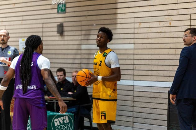 Jordan Sears BG Goettingen, 03 Charles Tyorne Harris Jr Bozic Estriche Knights Kirchheim, 03 GER, Bozic Estriche Knights Kirchheim vs BG Goettingen, BARMER 2 Basketball Bundesliga, Playoffs Game 4, Season 2025 2026, 14 05 2026 GER, Bozic Estriche Knights Kirchheim vs BG Goettingen, BARMER 2 Basketball Bundesliga, Playoffs Game 4, Season 2025 2026, 14 05 2026 Goeppingen Copyright: xEibner-Pressefoto NinaxSanderx EP_NSR