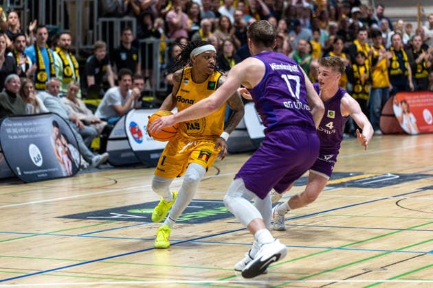 Phillip Montreal Russell Bozic Estriche Knights Kirchheim, 01 Mathis Moenninghoff BG Goettingen, 17 Daniel Kirchner BG Goettingen, 04 GER, Bozic Estriche Knights Kirchheim vs BG Goettingen, BARMER 2 Basketball Bundesliga, Playoffs Game 4, Season 2025 2026, 14 05 2026 GER, Bozic Estriche Knights Kirchheim vs BG Goettingen, BARMER 2 Basketball Bundesliga, Playoffs Game 4, Season 2025 2026, 14 05 2026 Goeppingen Copyright: xEibner-Pressefoto NinaxSanderx EP_NSR