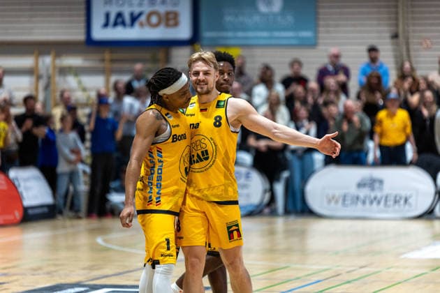 Phillip Montreal Russell Bozic Estriche Knights Kirchheim, 01 Lucas Mayer Bozic Estriche Knights Kirchheim, 08 GER, Bozic Estriche Knights Kirchheim vs BG Goettingen, BARMER 2 Basketball Bundesliga, Playoffs Game 4, Season 2025 2026, 14 05 2026 GER, Bozic Estriche Knights Kirchheim vs BG Goettingen, BARMER 2 Basketball Bundesliga, Playoffs Game 4, Season 2025 2026, 14 05 2026 Goeppingen Copyright: xEibner-Pressefoto NinaxSanderx EP_NSR