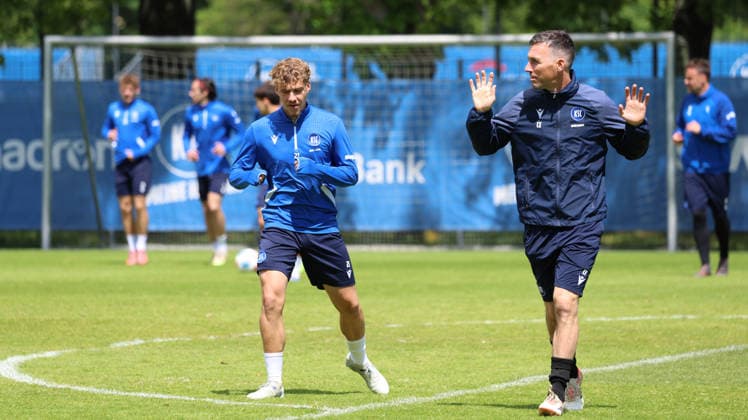 15 05 2026, xrekx, Soccer 2 Bundesliga, Karlsruher SC Training v l Meiko Wäschenbach Waeschenbach Karlsruher SC Christian Eichner Trainer Karlsruher SC DFL DFB REGULATIONS PROHIBIT ANY USE OF PHOTOGRAPHS as IMAGE SEQUENCES and or QUASI VIDEO Karlsruhe