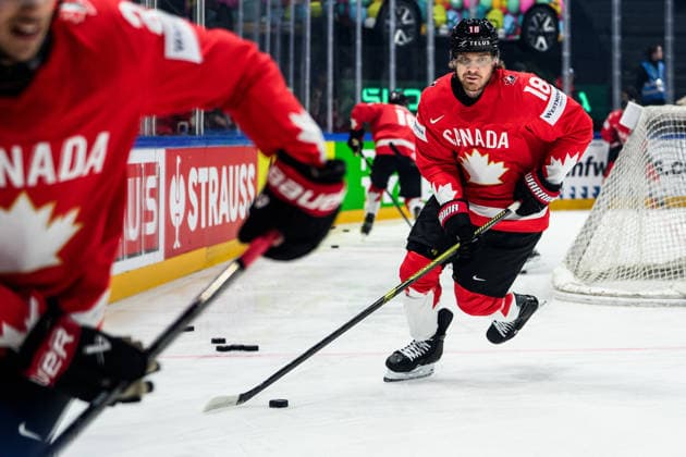 260515 Robert Thomas of Canada ahead of the 2026 IIHF Ice hockey, Eishockey World Championship, WM, Weltmeisterschaft match between Canada and Sweden on May 15, 2026 in Fribourg. Photo: Jesper Zerman BILDBYRAN kod JZ JZ0714 ishockey ice hockey ishockey-vm 2026 vm 2026 iihf world championship kanada canada sverige sweden bbeng  Copyright: JESPERxZERMAN BB260515BB154