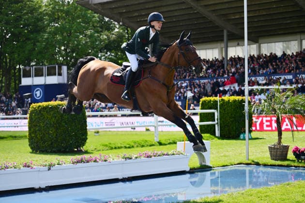 GER; Al Shira aa Deutsches Spring- & Dressur Derby Hamburg 15.05.2026, GER; Al Shira aa Deutsches Spring- & Dressur Derby Hamburg, Preis der Dreame.de - CSI4* Al Shira aa Derby Tour: 2. Qualifikation zum Deutsches Spring-Derby Tom Schewe (GER) auf King Blue am Wassergraben *** GER Al Shira aa German Jumping Dressage Derby Hamburg 15 05 2026, GER Al Shira aa German Jumping Dressage Derby Hamburg, Prize of the Dreame de CSI4 Al Shira aa Derby Tour 2 Qualification for the German Jumping Derby Tom Schewe GER on King Blue am Wassergraben nordphotoxGmbH xWitke nph00002