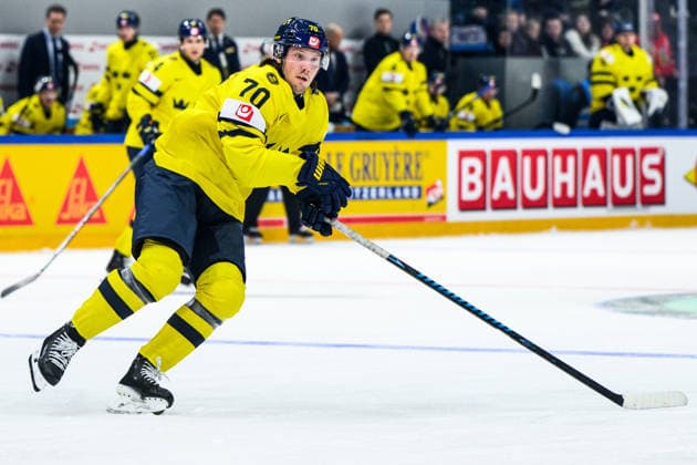 260515 Oscar Sundqvist of Sweden during the 2026 IIHF Ice Hockey World Championship match between Canada and Sweden on May 15, 2026 in Fribourg Photo Jesper Zerman BILDBYRAN kod JZ JZ0714 ishockey ice hockey ishockey vm 2026 vm 2026 iihf world championship kanada canada sverige sweden bbeng  Copyright: JESPERxZERMAN BB260515BB195