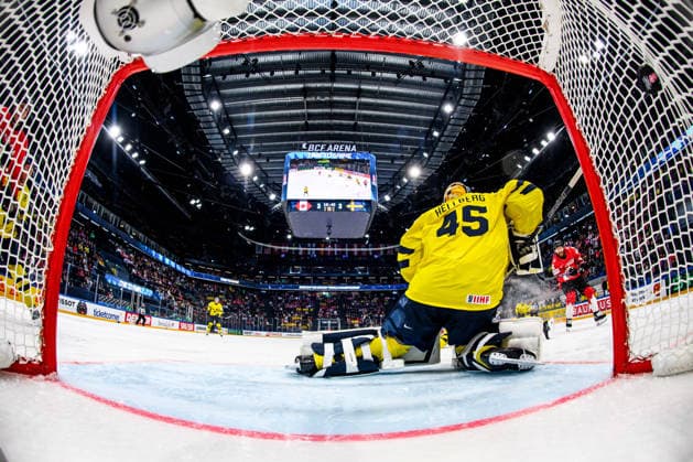 260515 Goaltender Magnus Hellberg of Sweden concedes 4-3 during the 2026 IIHF Ice hockey, Eishockey World Championship, WM, Weltmeisterschaft match between Canada and Sweden on May 15, 2026 in Fribourg. Photo: Jesper Zerman BILDBYRAN kod JZ JZ0714 ishockey ice hockey ishockey-vm 2026 vm 2026 iihf world championship kanada canada sverige sweden bbeng bbauto *** 260515 Goaltender Magnus Hellberg of Sweden concedes 4 3 during the 2026 IIHF Ice Hockey World Championship match between Canada and Sweden on May 15, 2026 in Fribourg Photo Jesper Zerman BILDBYRAN kod JZ JZ0714 ishockey ice hockey ishockey vm 2026 vm 2026 iihf world championship kanada canada sverige sweden bbeng bbauto  Copyright: JESPERxZERMAN BB260515JZ086
