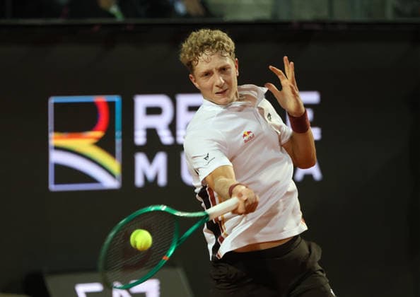 May 15, 2026, Rome, Lazio, Italy: MARTIN LANDALUCE of Spain during the match against D. Medvedev in the quarter-finals of tennis tournament ATP, Tennis Herren 1000 Internazionali BNL DÃ¢â‚¬â ¢Italia, Rome, Italy. Landaluce lost 6:1, 4:6, 5:7. Tennis 2026, ATP Italian Open: Martin Landaluce 6:1, 4:6, 5:7  - ZUMAc278 20260515_zsp_c278_009 Copyright: xMarcinxCholewinskix