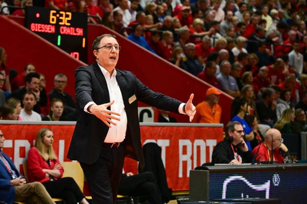 Branislav Ignjatovic 2 Bundesliga Pro A, Play Off Game 4, quarter final, 46ers, Basketball, Basketball season 2025 2026, BBL, Germany, Gießen 46ers Hakro Merlins Crailsheim, Gießen in red, Men, Crailsheim in blue