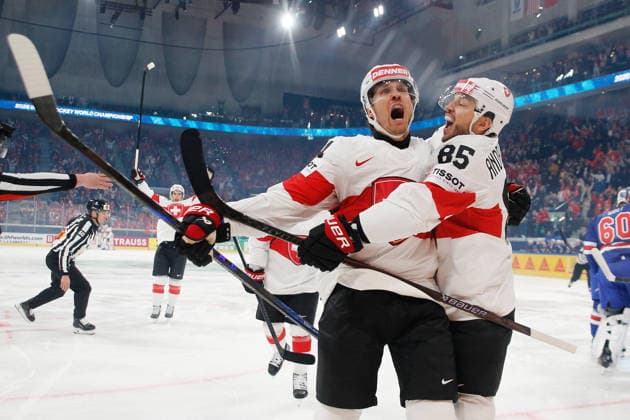 World Championship 2026 USA SUI Goal celebration Pius Suter Sven Andrighetto Switzerland 15 05 2026 Swiss Life Arena Zuerich , SWITZERLAND, Men IIHF Ice Hockey World Championship Zurich 2026 Group USA Switzerland Goal celebration Pius Suter Sven Andrighetto Switzerland